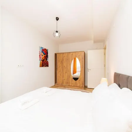 Appartement Luminous Flat 15 Min To Hadrian Gates *